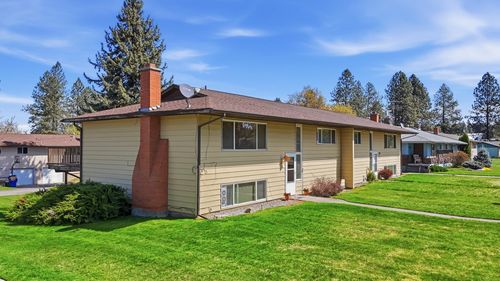 228/230 W Price Ave, Spokane, WA, 99218 | Card Image