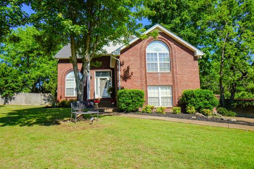 102 Koleberg Ct, Hendersonville, TN, 37075-5873 | Card Image