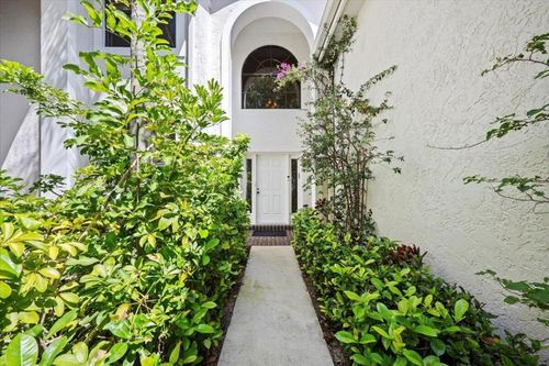 226-3941 Back Bay Dr, Jupiter, FL, 33477-2338 | Card Image