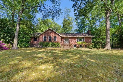 656 Pinetree Dr, Virginia Beach, VA, 23452-2612 | Card Image