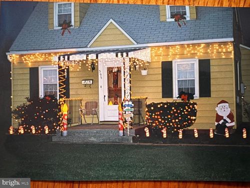 393 Manor Ave, Carneys Point, NJ, 08069-2902 | Card Image