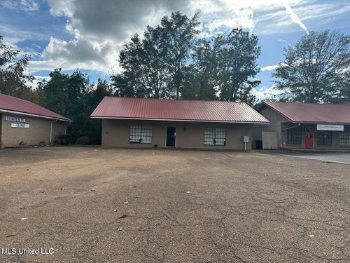 610 Highway 80 E, Clinton, MS, 39056-5123 | Card Image