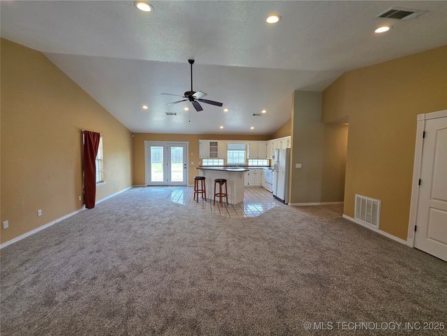 2202 Sycamore Rd, House other with 3 bedrooms, 2 bathrooms and null parking in McAlester OK | Image 4
