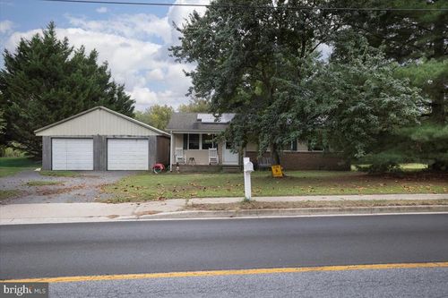 218 E Sunset Ave, GREENSBORO, MD, 21639-1571 | Card Image