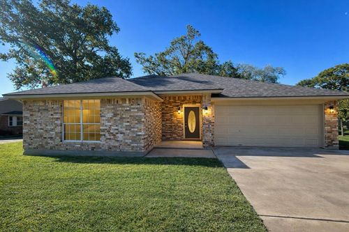 216 Sleepy Hollow Dr, Lake Jackson, TX, 77566-3122 | Card Image