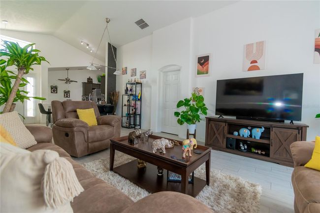 2822 Moultrie Creek Dr, House other with 3 bedrooms, 2 bathrooms and null parking in KISSIMMEE FL | Image 18