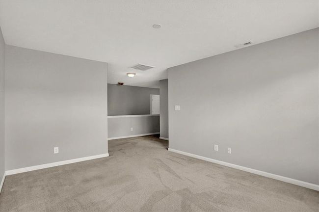 10905 Lemongrass Dr, Condo with 2 bedrooms, 3 bathrooms and null parking in Zionsville IN | Image 32