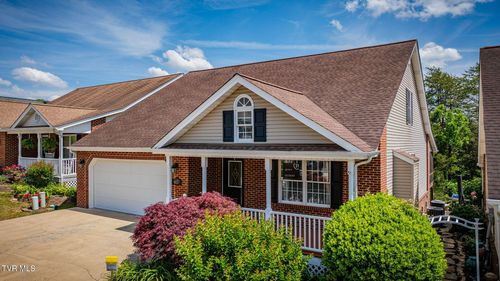 613 Willowcrest Pl, Kingsport, TN, 37660-8523 | Card Image