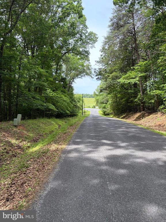 Land in LOCUST GROVE 4
