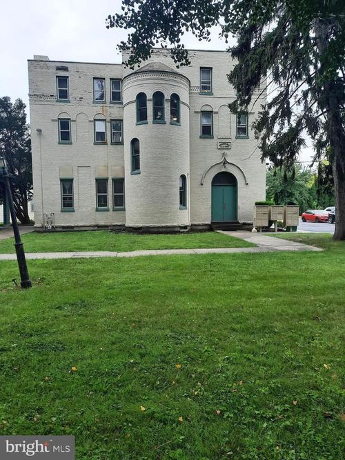 c8-12 S Filbert St, MECHANICSBURG, PA, 17055-6551 | Card Image
