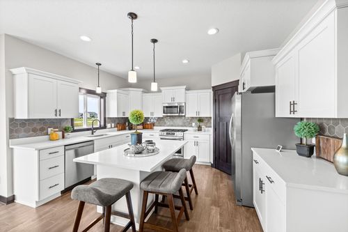 629 Sierra Pkwy, Waconia, MN, 55387-4418 | Card Image