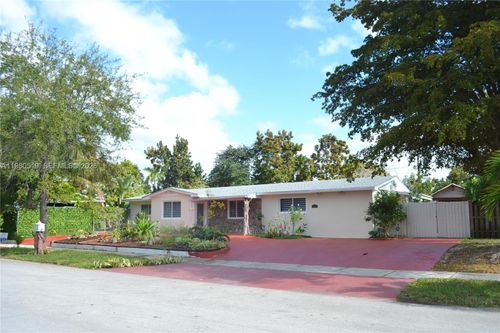19901 Sw 92nd Ave, Cutler Bay, FL, 33157-8825 | Card Image