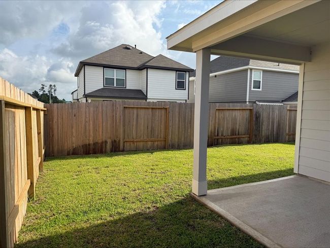 2360 Mooneye Ct, House other with 3 bedrooms, 2 bathrooms and 2 parking in Conroe TX | Image 9
