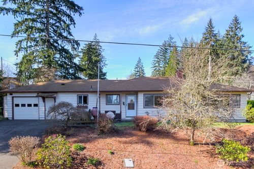 703 S 15th St, Shelton, WA, 98584-3917 | Card Image