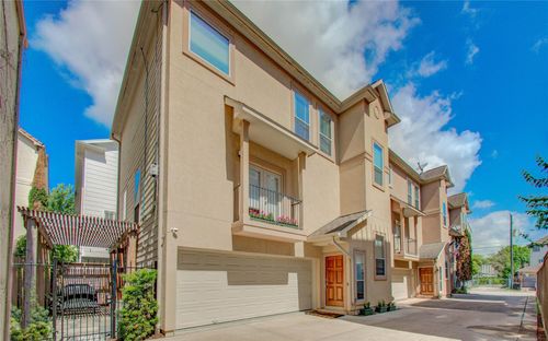 5223 Gibson St, Houston, TX, 77007-5261 | Card Image