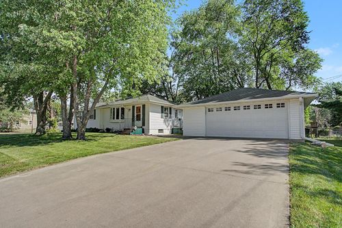160 109th Ave Ne, Blaine, MN, 55434-1652 | Card Image
