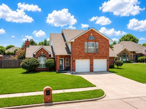 4108 Wood Castle St, Norman, OK, 73072-1738 | Card Image