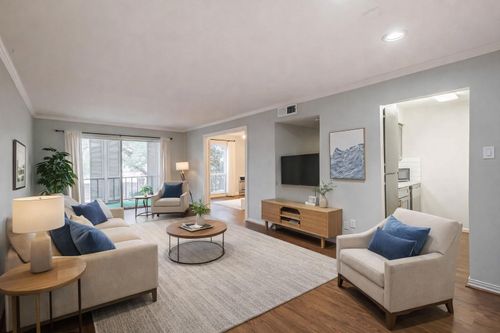 101-7575 Katy Fwy, Houston, TX, 77024-2118 | Card Image