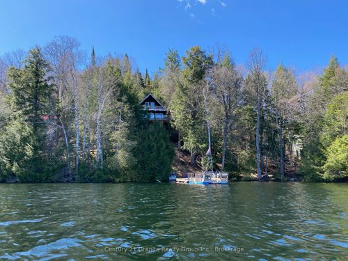 1038 Broken Paddle Rd, Haliburton, ON, K0M1S0 | Card Image
