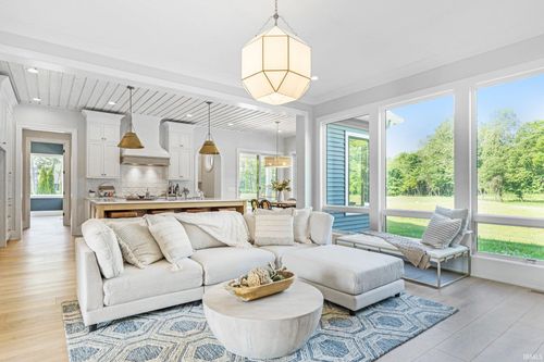 1801 Golfview Dr, Auburn, IN, 46706-0629 | Card Image