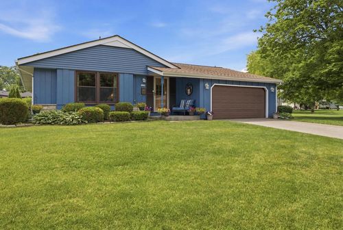 5249 Lakeside Drive, Greendale, WI, 53129 | Card Image