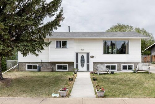 3519 51a Ave, Innisfail, AB, T4G1H4 | Card Image