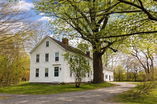 130 West St, Hadley, MA, 01035-9426 | Card Image