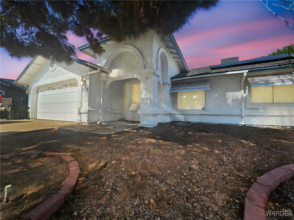 Raymond Ave, Kingman, AZ 86409