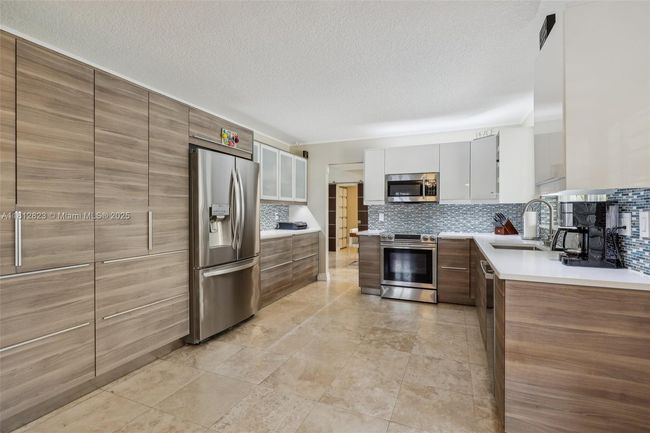 15050 E Falcons Lea Dr, House other with 4 bedrooms, 4 bathrooms and null parking in Davie FL | Image 14