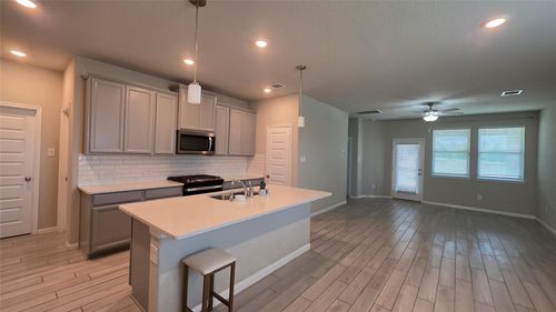 17446 Buckeye Bch, Conroe, TX, 77385-2274 | Card Image