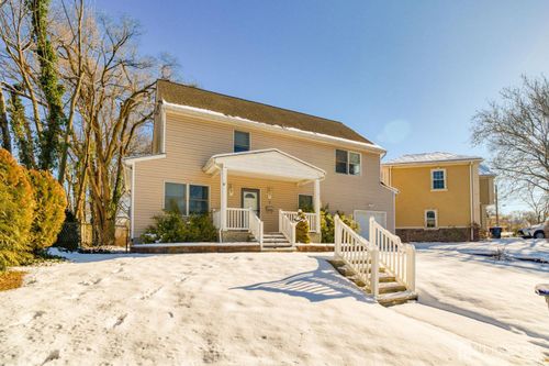 3 Green Acres Ave, East Brunswick, NJ, 08816-3007 | Card Image