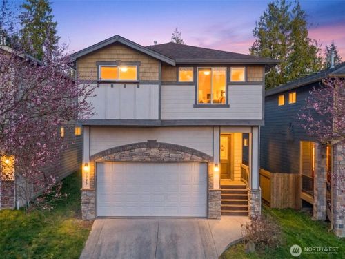 2225 107th St Se, Everett, WA, 98208-5199 | Card Image