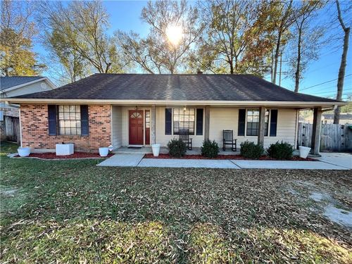 950 Joans St, Mandeville, LA, 70448-2351 | Card Image