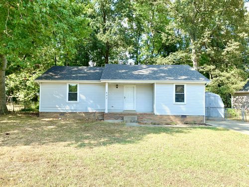 637 Miles Ct, Clarksville, TN, 37042-6055 | Card Image