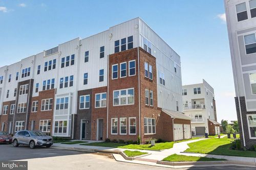 19808 Lavender Dust Sq, ASHBURN, VA, 20147-5757 | Card Image