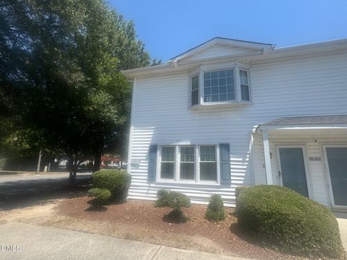 q1-3803 Sterling Pointe Dr, Winterville, NC, 28590-5835 | Card Image