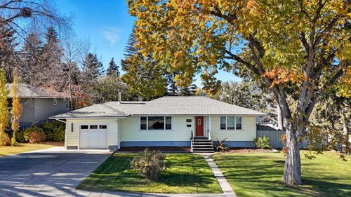 3003 25 St Sw, Calgary, AB, T3E1Y2 | Card Image