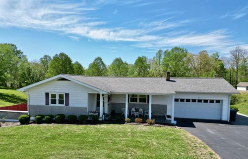 3317 Highway 52 W, Beattyville, KY, 41311-8123 | Card Image