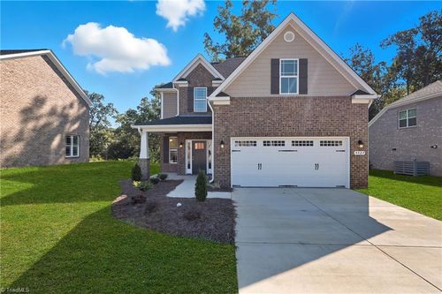 4527 Olivine Ln, Pfafftown, NC, 27040-9838 | Card Image