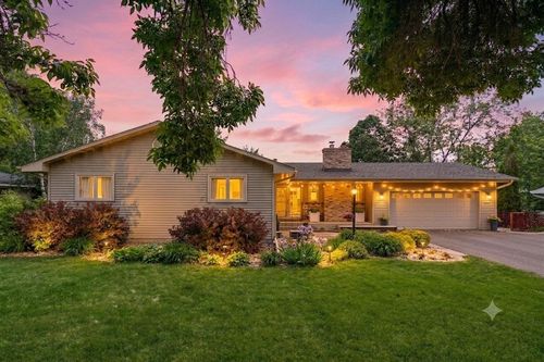 10011 Abbott Ave S, Bloomington, MN, 55431-2715 | Card Image