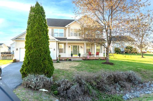 101 Wren St N, MARTINSBURG, WV, 25405-2487 | Card Image