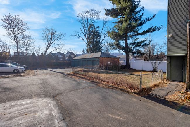 45-47 School St, Home with 12 bedrooms, 6 bathrooms and 6 parking in Hartford CT | Image 25