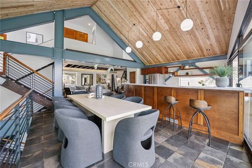 686 Diamond St, Laguna Beach, CA, 92651-3406 | Card Image