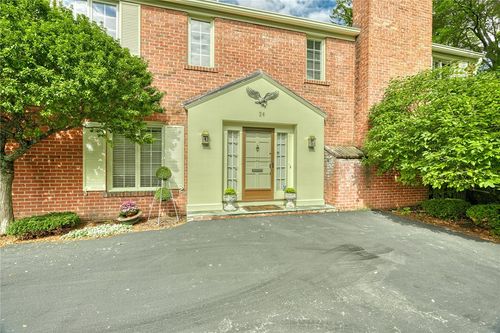 24 Barrington Park, Rochester, NY, 14607-2201 | Card Image