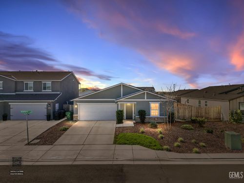 6003 Vespucci Ave, Bakersfield, CA, 93313-6460 | Card Image