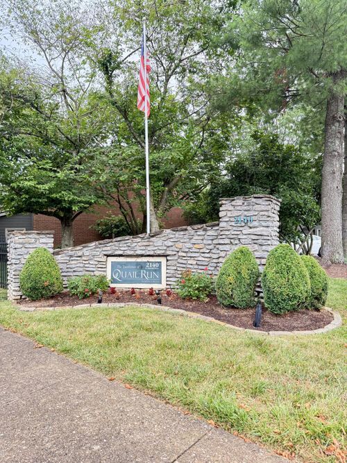38-2140 Fort Harrods Dr, Lexington, KY, 40513-1060 | Card Image