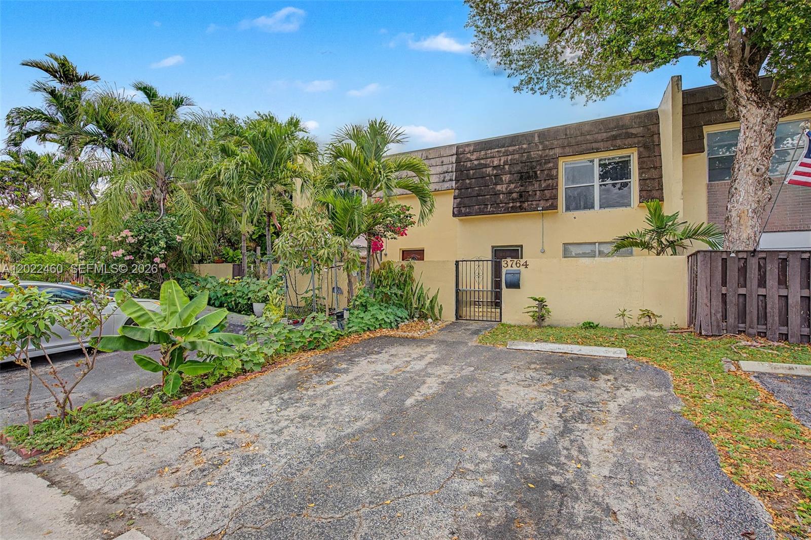 Residential in Davie