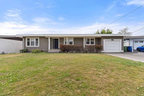 2277 Rainier St, Abbotsford, BC, V2T3E7 | Card Image
