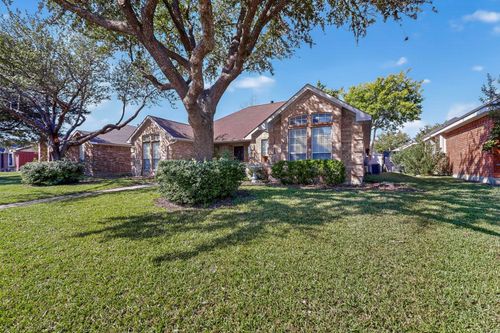 2601 Daisy Ln, Rowlett, TX, 75089-6738 | Card Image
