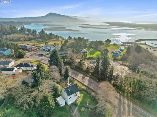 4805 Leonard St W, Tillamook, OR, 97141-9388 | Card Image